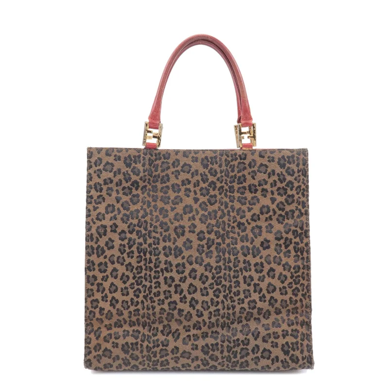 Ladies Fendi Peekaboo bags with a detachable shoulder strap for different carrying optionsFENDI Canvas Leather Leopard Tote Bag Hand Bag Brown Red