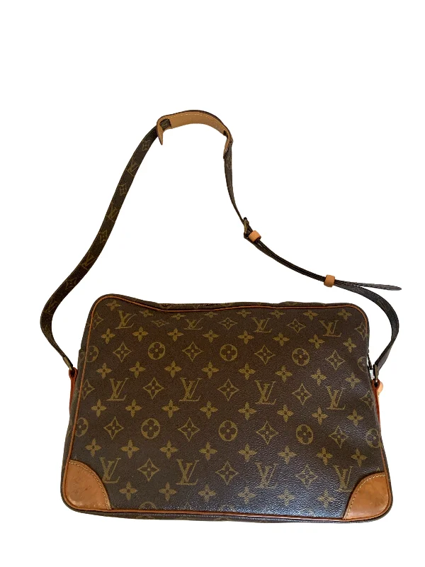 Small - sized Louis Vuitton Pochette Metis bags for a compact carryLouis Vuitton Nil GM Monogram