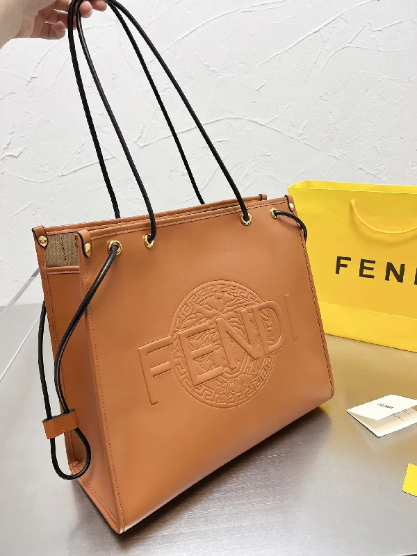 Fendi Sunshine Shopper bags with a removable interior organizer for customized storageEN   Designer bags by Fendi 236