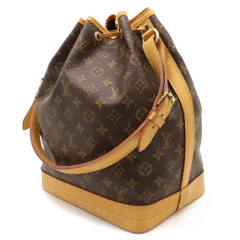 Louis Vuitton Twist bags with a snakeskin - effect panel for a bold lookLOUIS VUITTON Noé in Monogram M42224 Bucket Bag