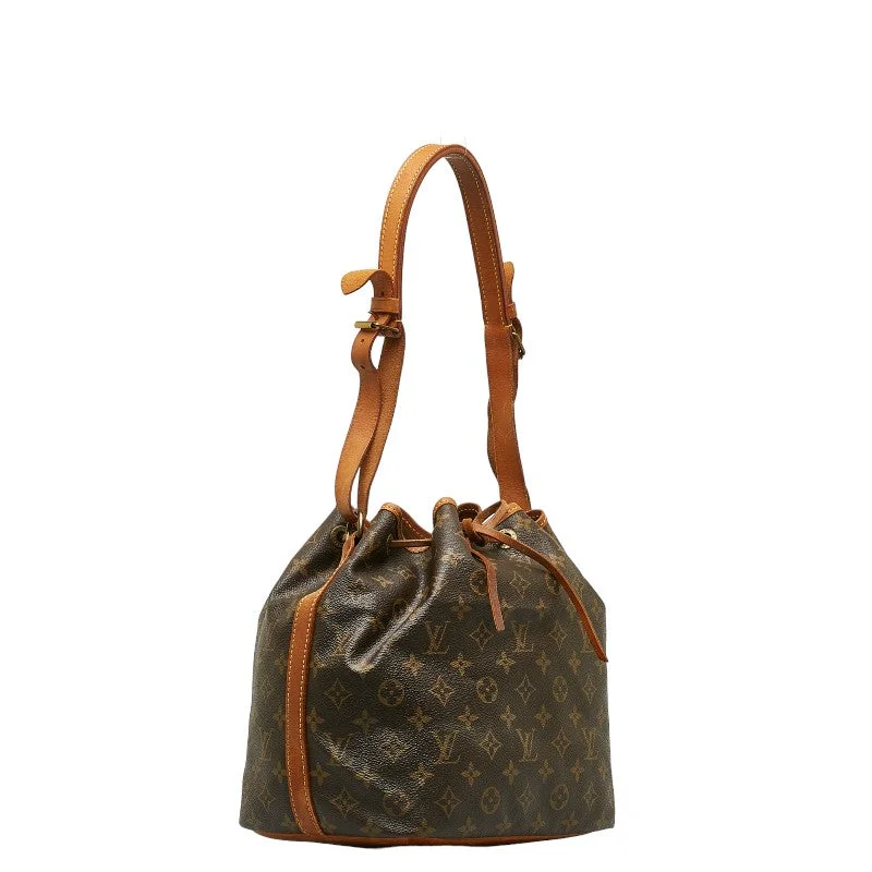 Louis Vuitton Twist bags with a contrast - colored interior for visual interestLouis Vuitton Noé Petit in Monogram M42226 Brown Bucket Bag