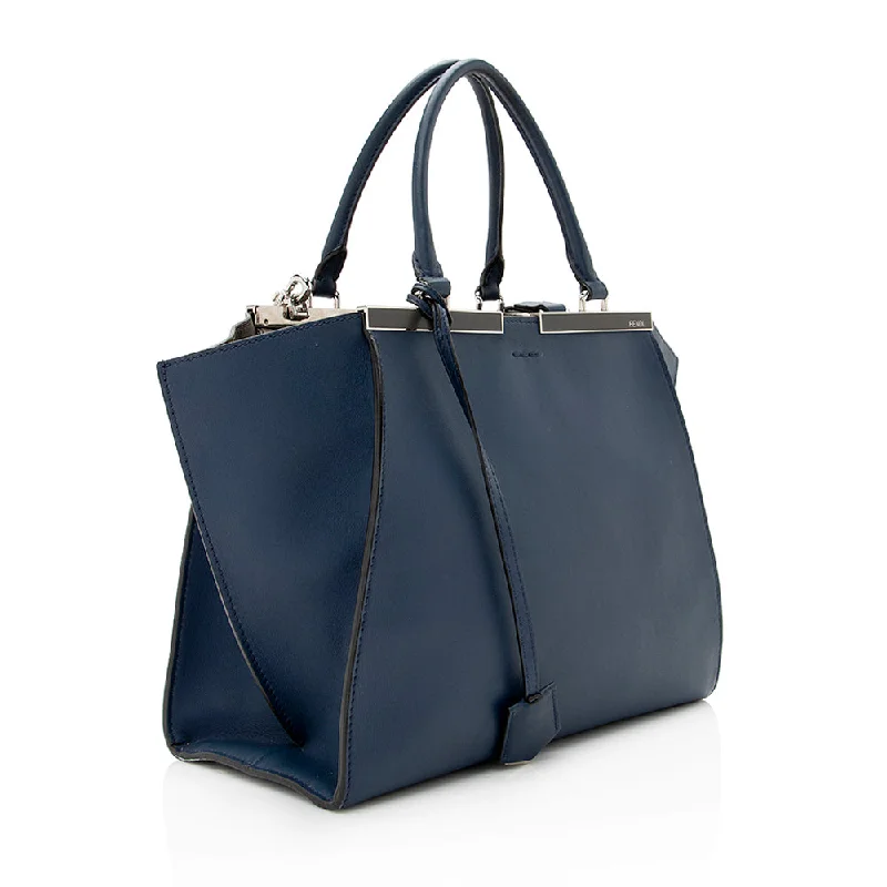 Fendi bags with a back - zip pocket for storing valuables securelyFendi Calfskin 3Jours Mini Tote (SHF-20617)