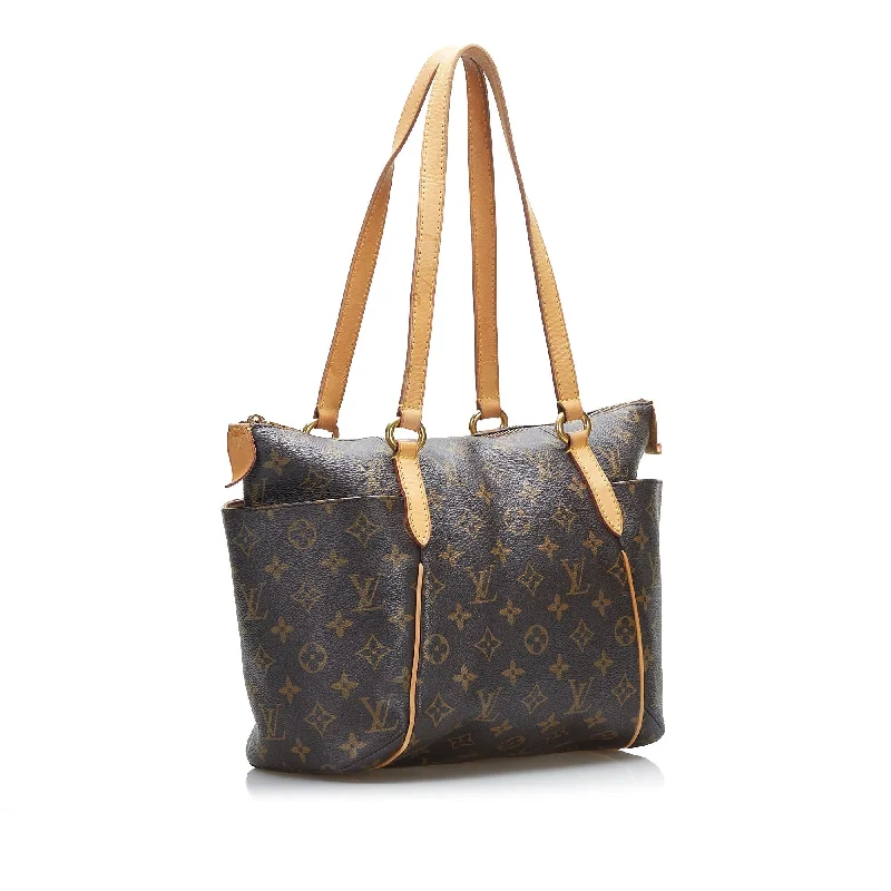 Louis Vuitton Twist bags with a snakeskin - effect panel for a bold lookLouis Vuitton Monogram Totally PM (s9QpIy)