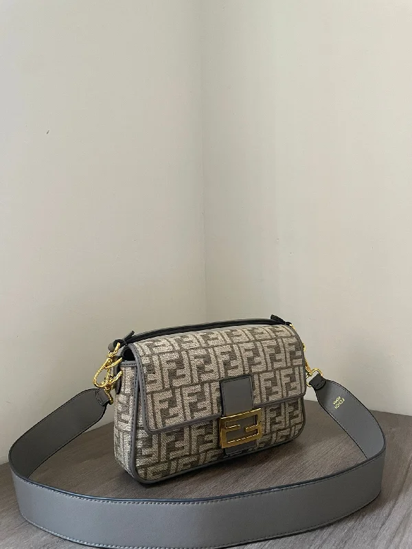 Fendi By The Way bags with a suede interior lining for a luxurious and soft feelWF -  Fendi Bag - 165