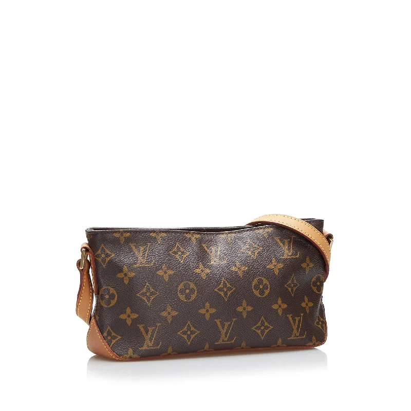 Louis Vuitton bags with a front - zip pocket for small items like keysLouis Vuitton Monogram Trotteur (IvGuR5)