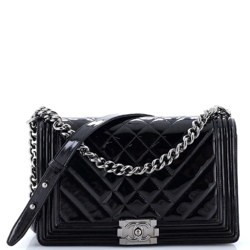 Chanel Handbag with Adjustable Strap for ComfortBoy Flap Bag Chevron Patent New Medium