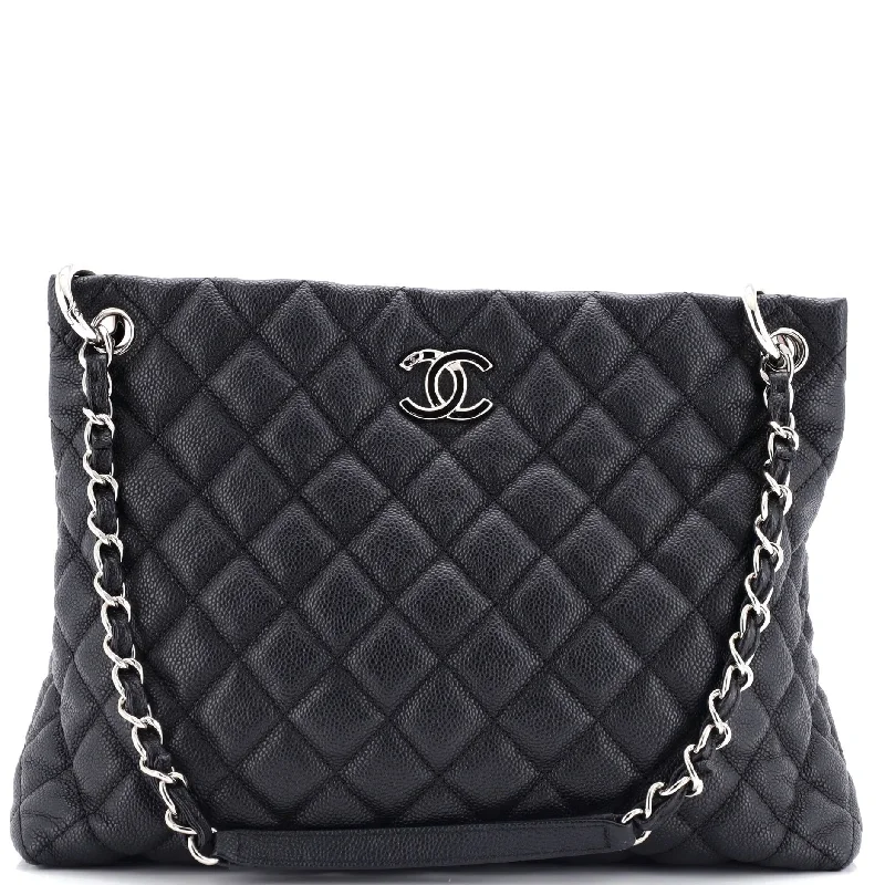 Chanel bags with leather and tweed combinationsEasy Tote Quilted Caviar Large