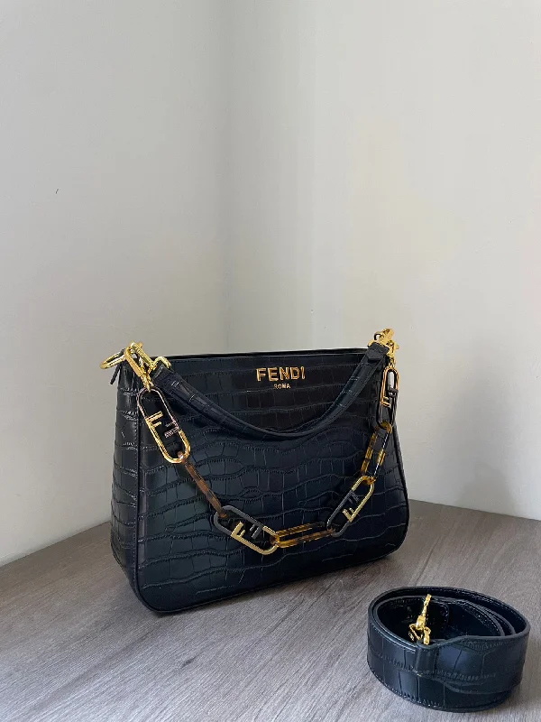 Fendi By The Way bags with a detachable pouch for separating small itemsWF -  Fendi Bag - 160