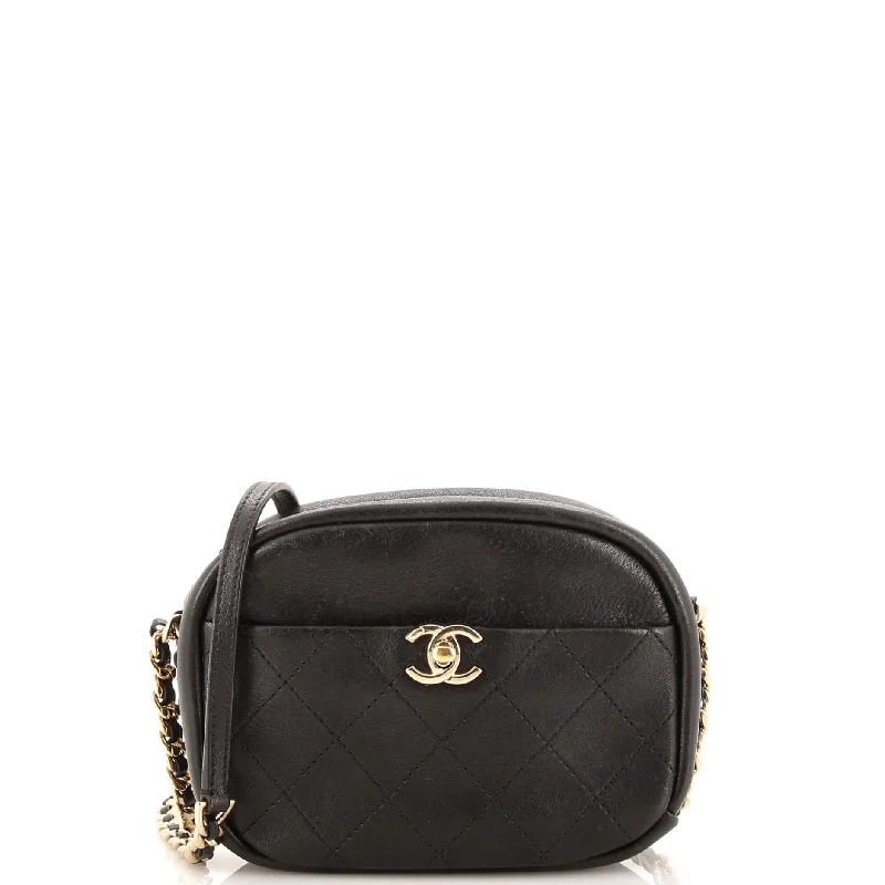 Chanel Quilted Leather Shoulder Bag for FashionistasCasual Trip Camera Case Quilted Goatskin Small