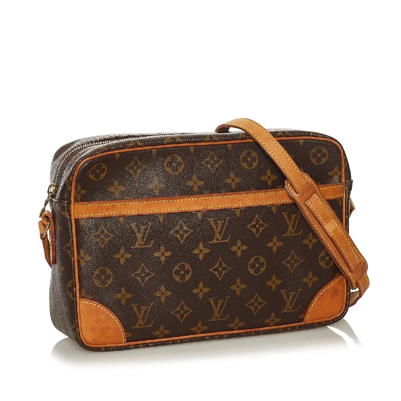 Louis Vuitton bags with a zippered interior pocket for better organizationLouis Vuitton Monogram Trocadero 30 (34416)