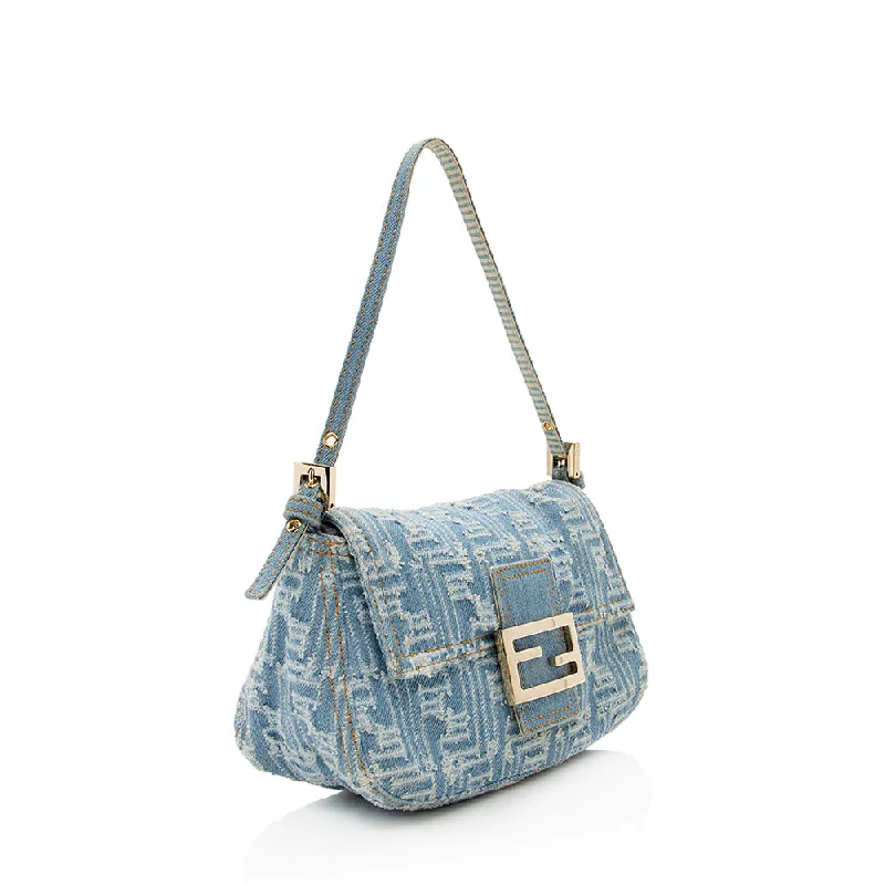 Ladies Fendi handbags with a detachable wallet insert for added convenienceFendi Denim Mini Baguette Shoulder Bag (SHF-19915)