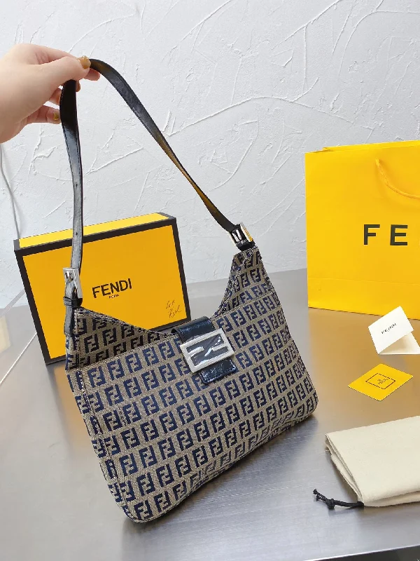 Fendi tote bags with a printed Fendi logo on the front for high brand visibilityEN   Designer bags by Fendi 231