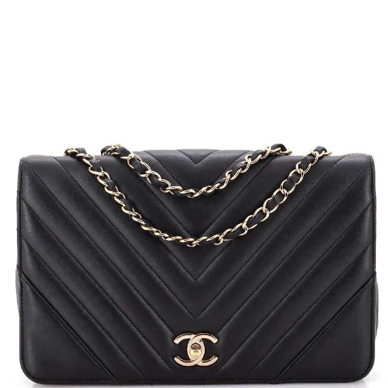 Chanel bags with chain and leather strap combinationsStatement Flap Bag Chevron Calfskin Medium