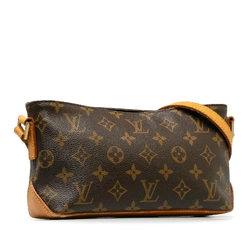 Louis Vuitton tote bags with a printed LV logo on the front for brand visibilityLouis Vuitton Monogram Trotteur (O7QAi6)