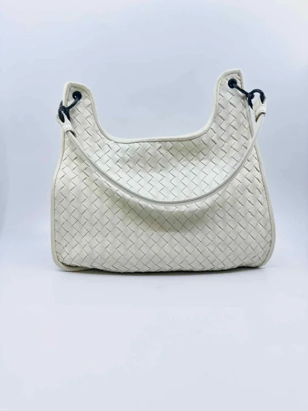 Bottega Veneta chain - strap bags for evening partiesBOTTEGA VENETA White Leather Weaved Handbag