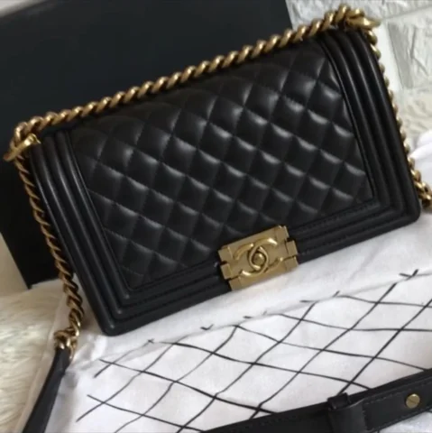 Chanel bags in luxury boutiques worldwideBC - CHANEL Bags - 653