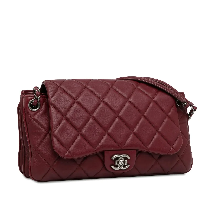 Chanel Luxury Handbag for High - End EventsChanel CC Quilted Lambskin Single Flap (zHHunq)