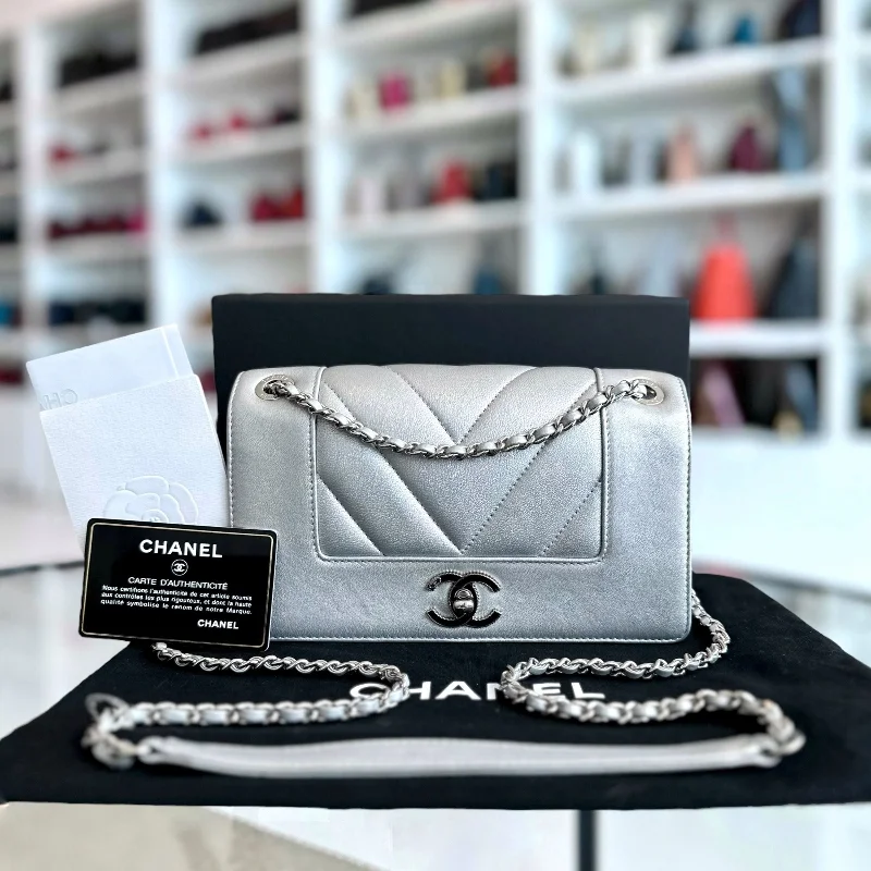 Chanel classic*Full Set, Receipt* Mademoiselle Small Seasonal Double Flap Calfskin Quilted Silver No 24